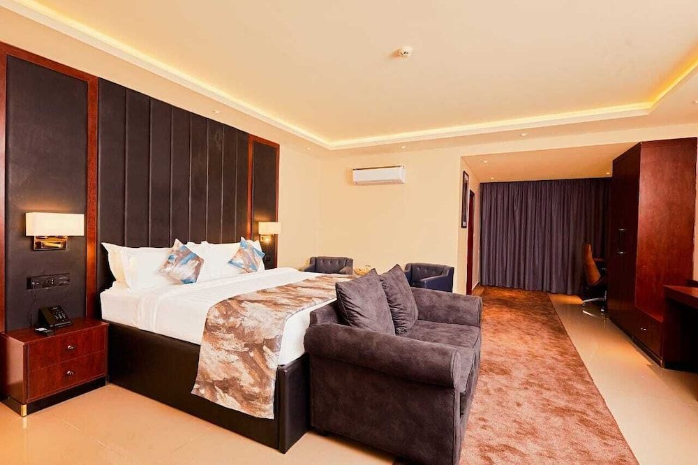 Deluxe Double Room, City View