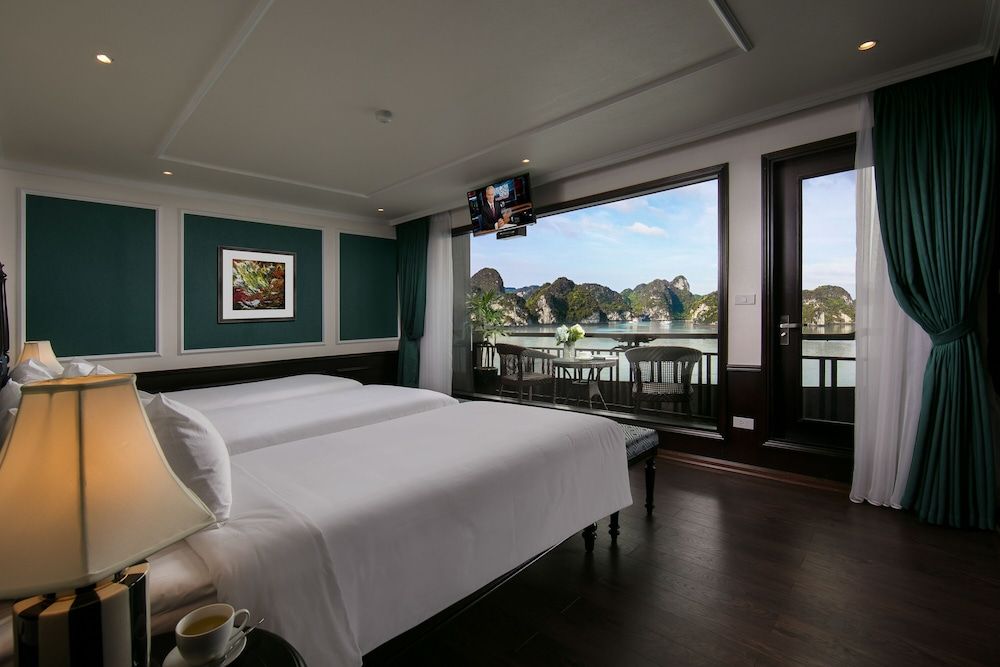 Genesis Regal Cruise Junior Suite Full Ocean View, Private Balcony 7