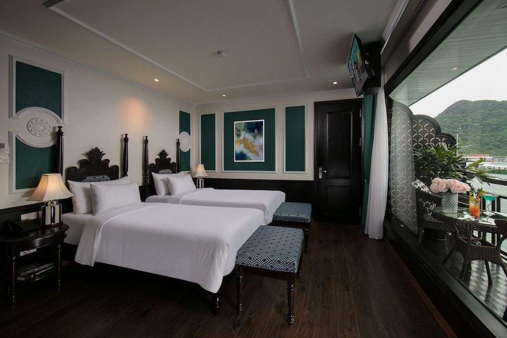 Genesis Regal Cruise Junior Suite Full Ocean View, Private Balcony 5