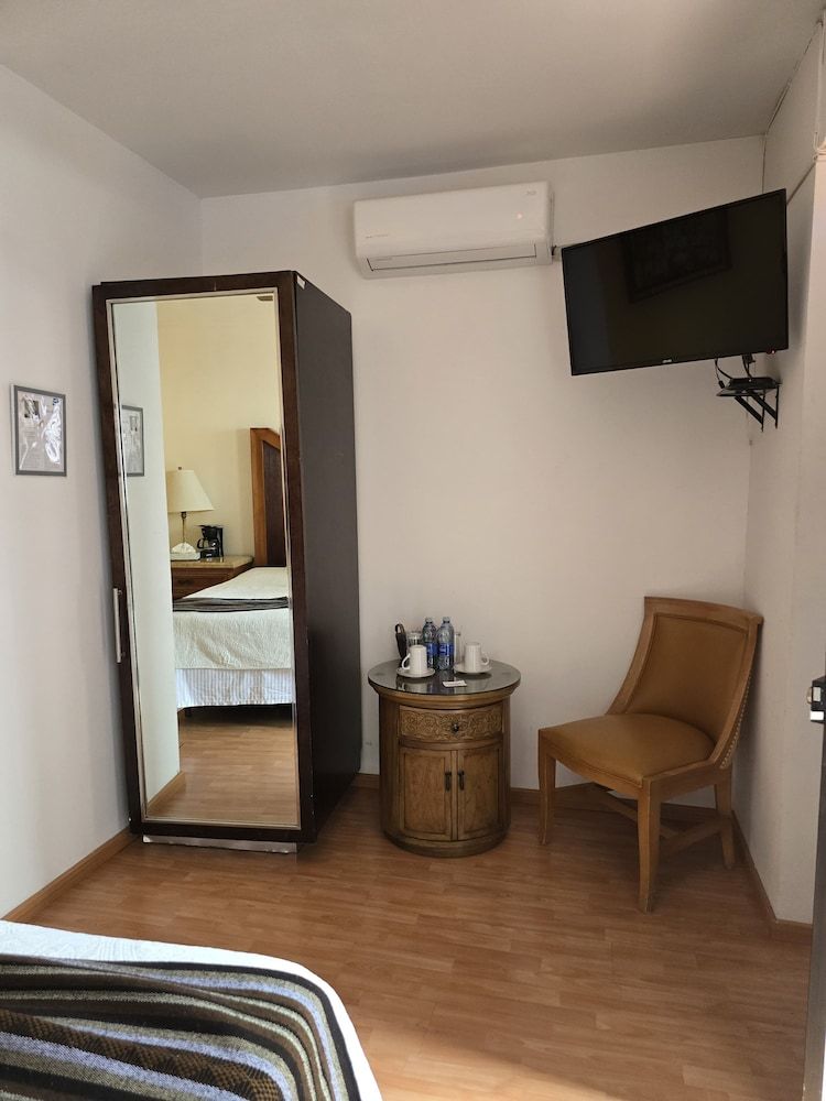 Hotel Boutique el Viejo Mundo Classic Room 9