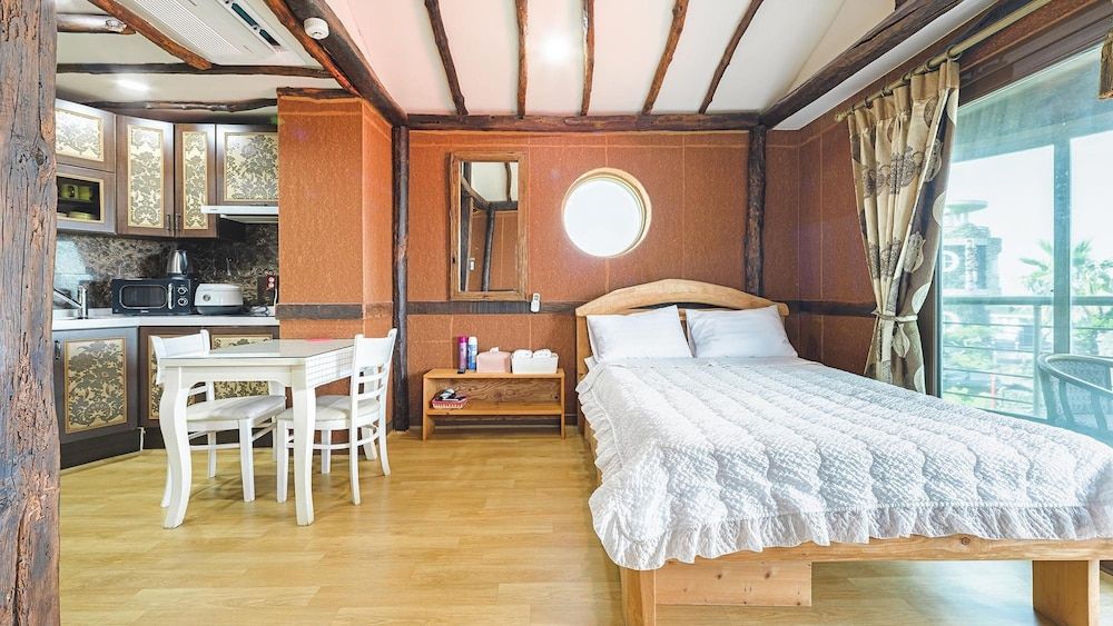 undefined Jeju Padosoriminbak Pension 9