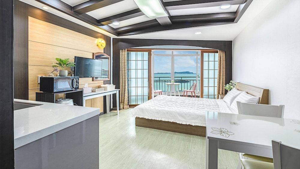 undefined Jeju Padosoriminbak Pension 2