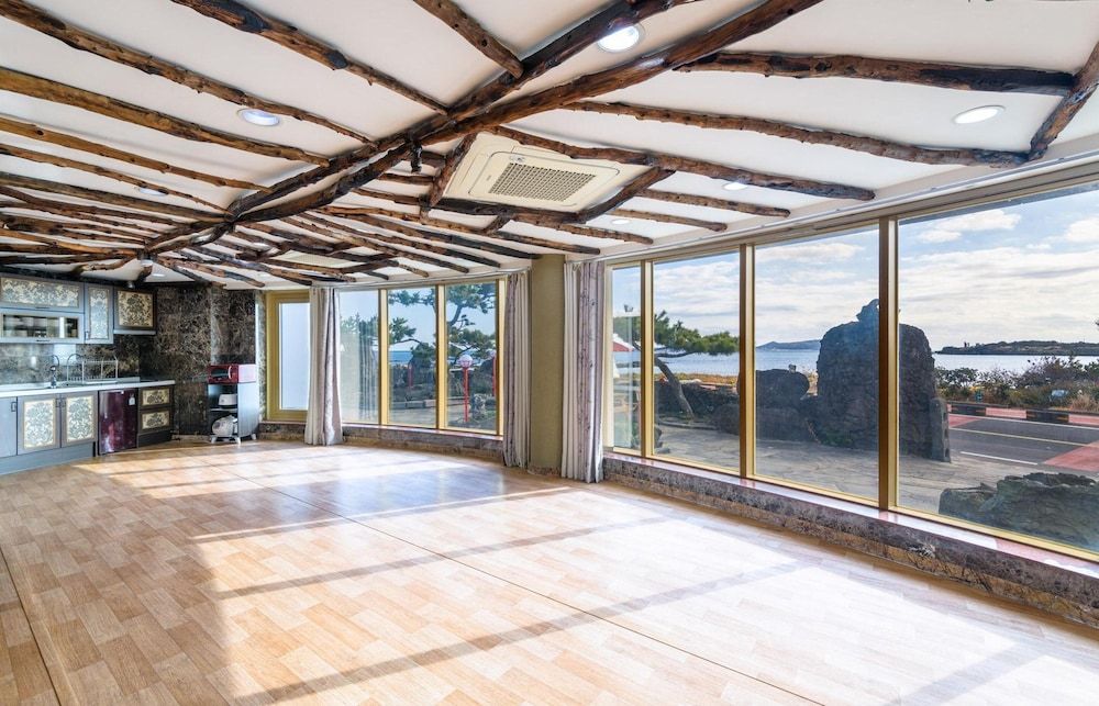 undefined Jeju Padosoriminbak Pension 5