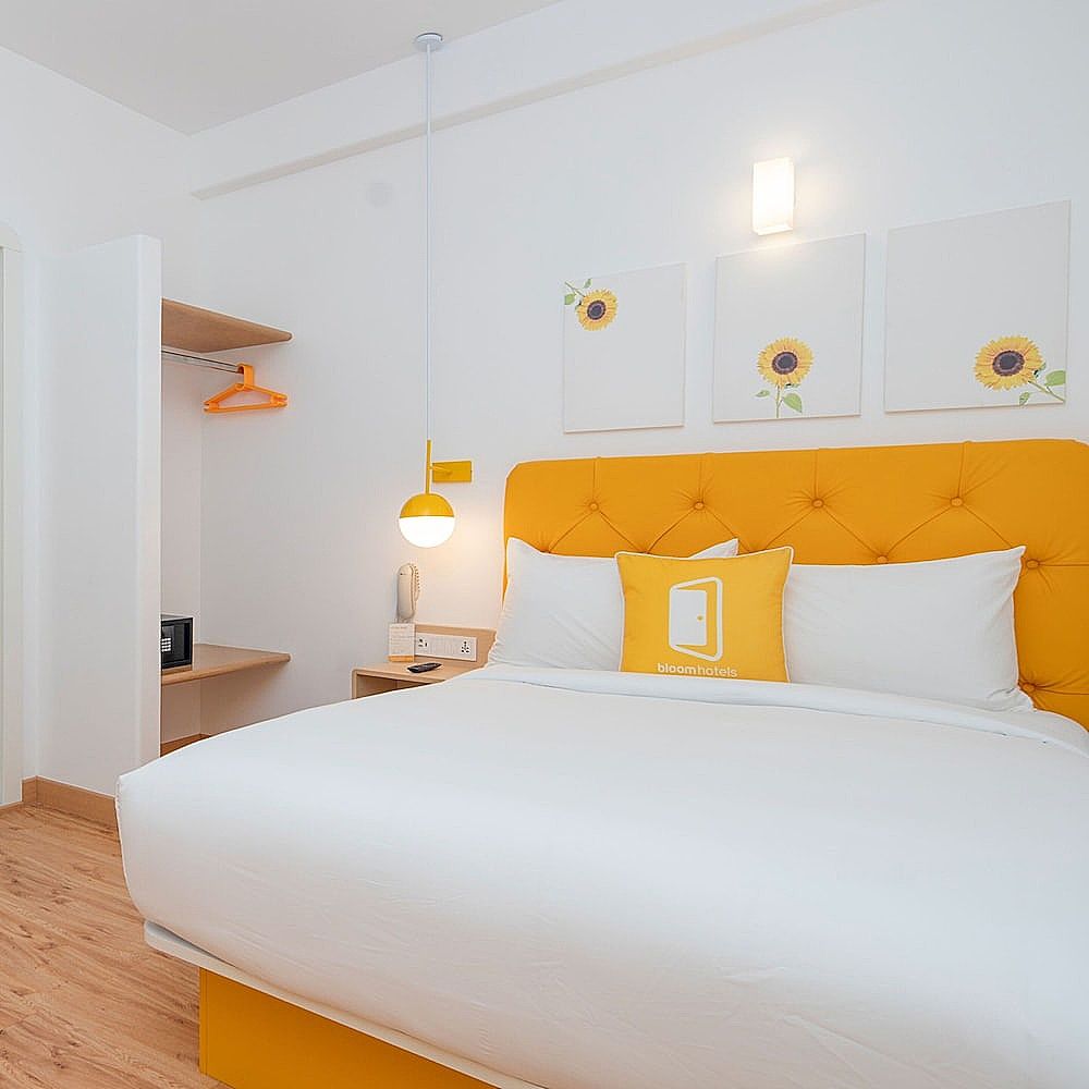 Bloom Hotel -Brookfield Standard Queen 2