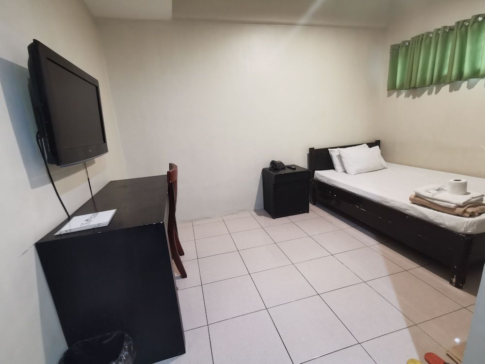 Kingsville Hotel Deluxe Room