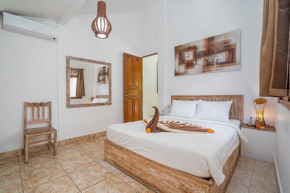 Basic Villa, Multiple Beds
