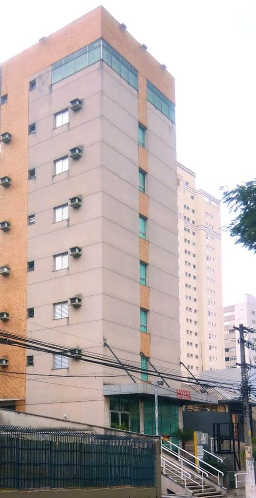 undefined Hotel Luni 2