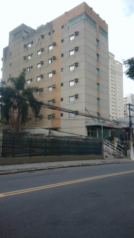 undefined Hotel Luni 3