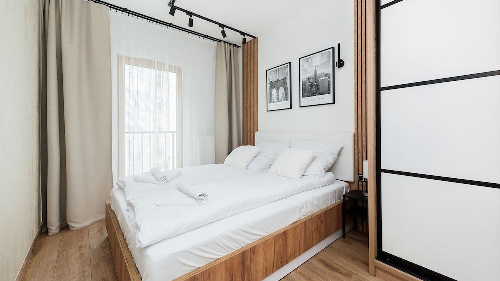 Apartament (177 J)