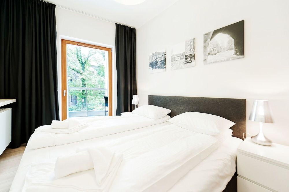 Apartment (5)