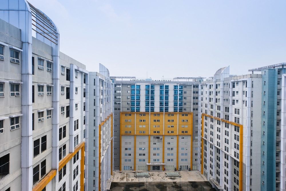 Simply Furnished 1BR @ Skyline Paramount Apartment Room 14