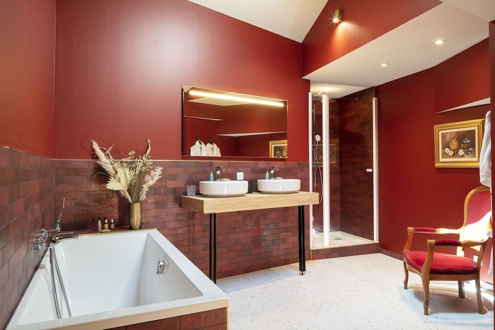 Margaret - Hôtel Chouleur Executive Suite 8