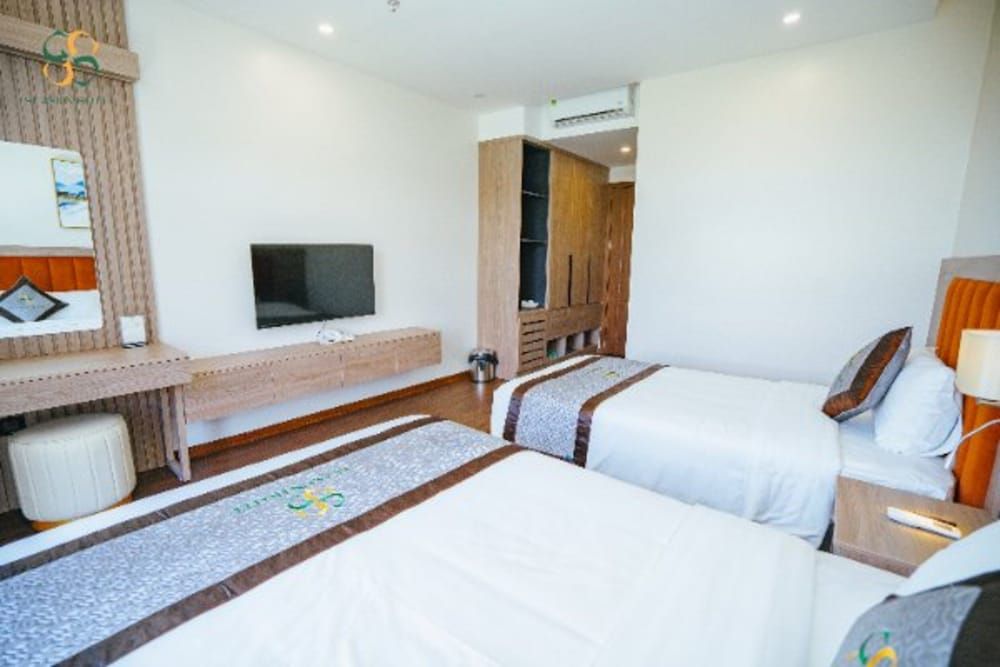 Seasun Hotel Ha Long Standard Triple Room 4