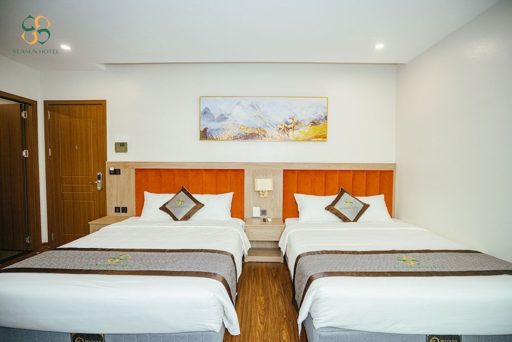 Seasun Hotel Ha Long Family Room 7