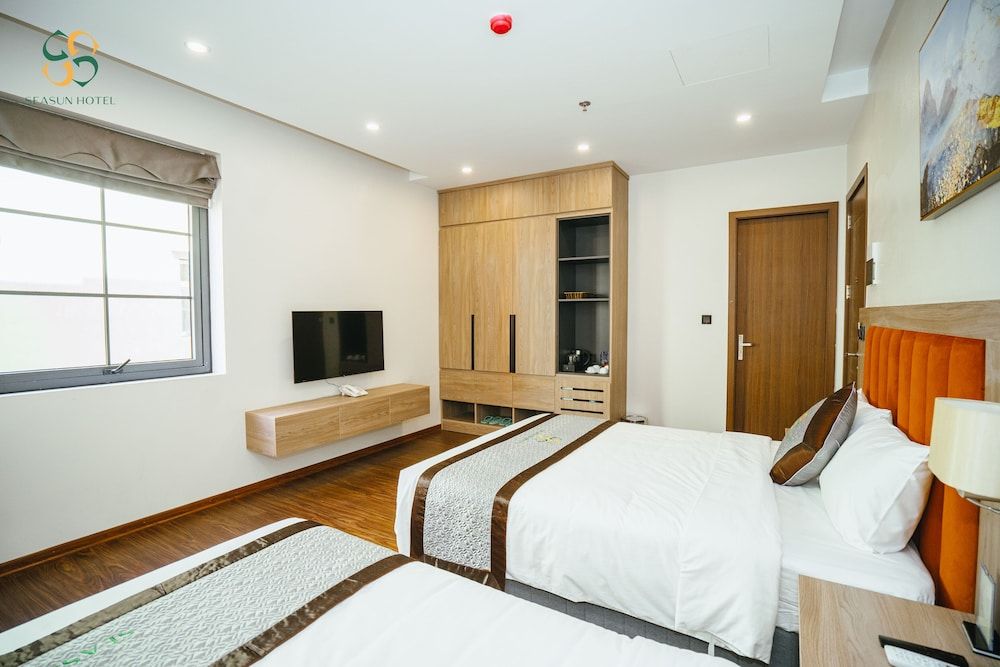 Seasun Hotel Ha Long Standard Triple Room 6