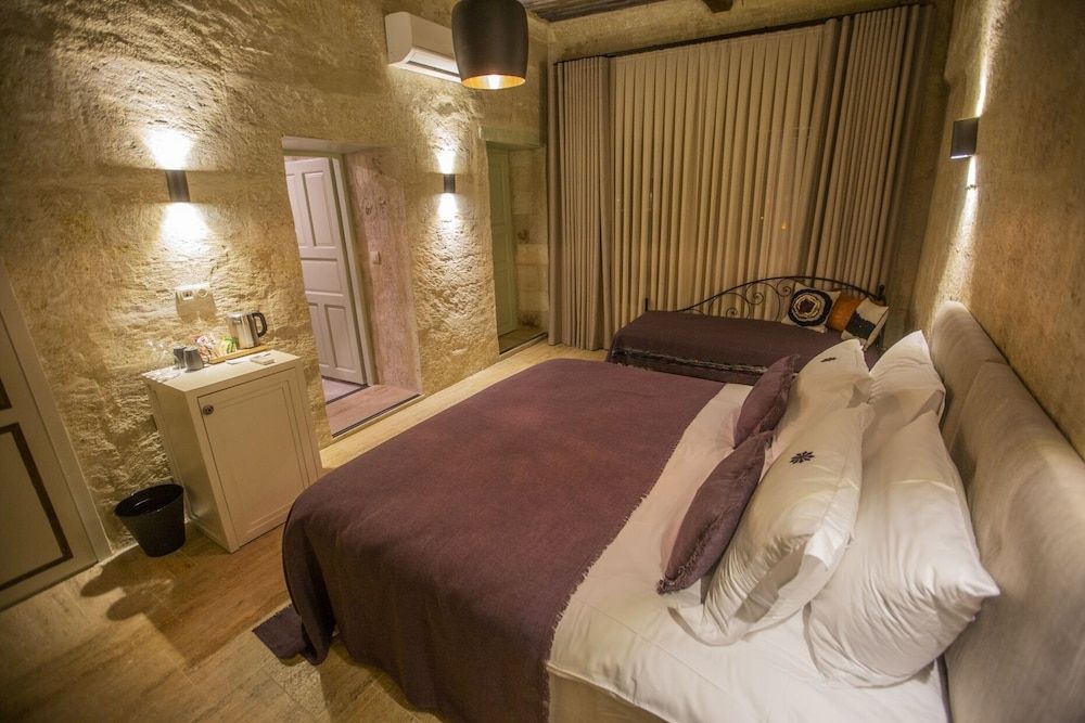 Dokya Hotel Junior Double or Twin Room 2