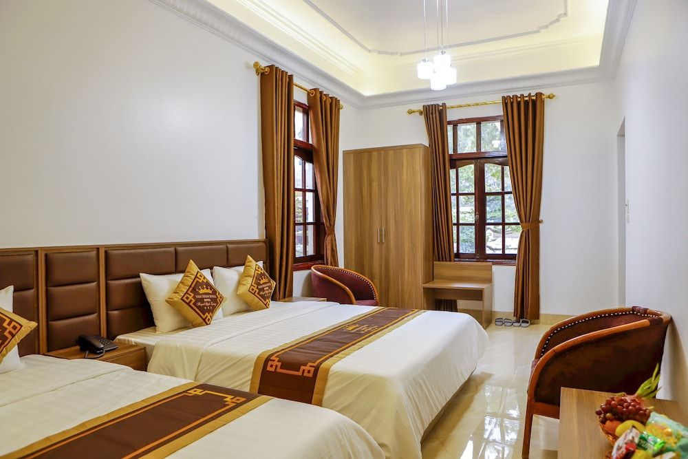 undefined Van Xuan Royal Hotel 3