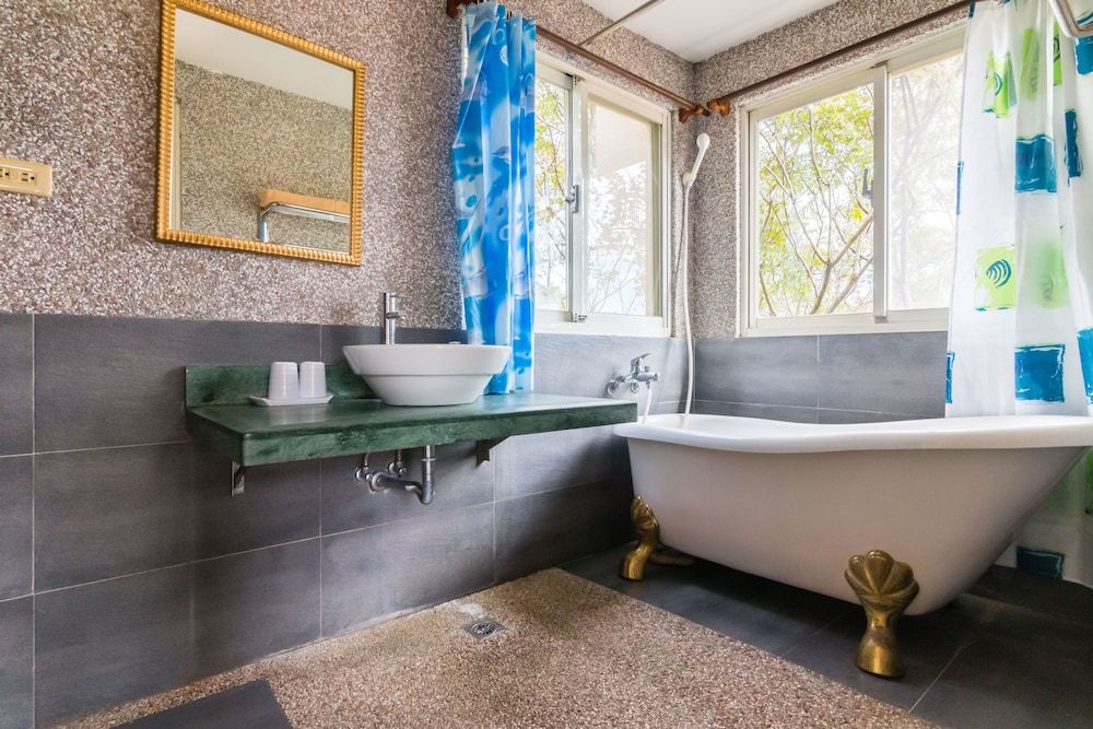 Dreamhome B&B Loft, Balcony, Mountain View 5