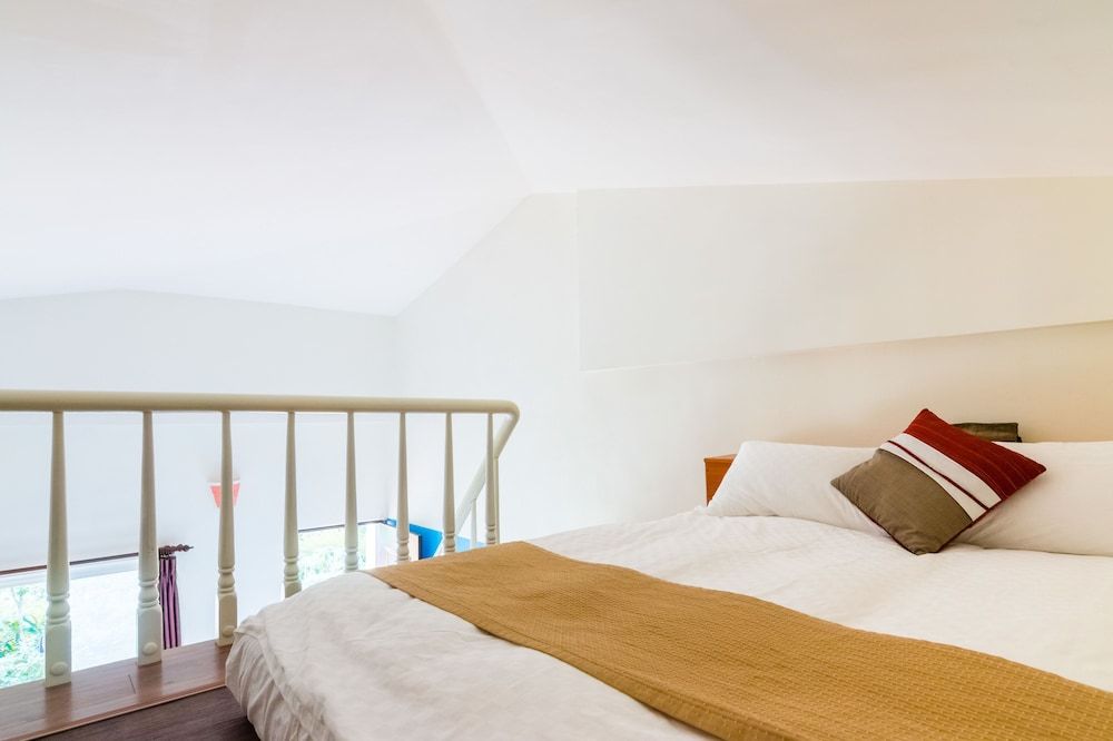 Dreamhome B&B Loft, Balcony, Mountain View 2