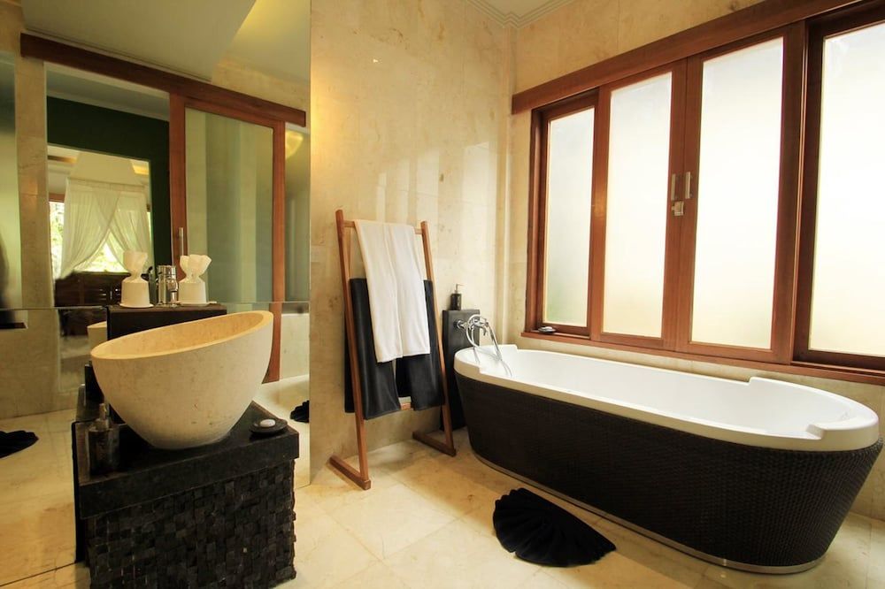 undefined KajaNe Mua 10