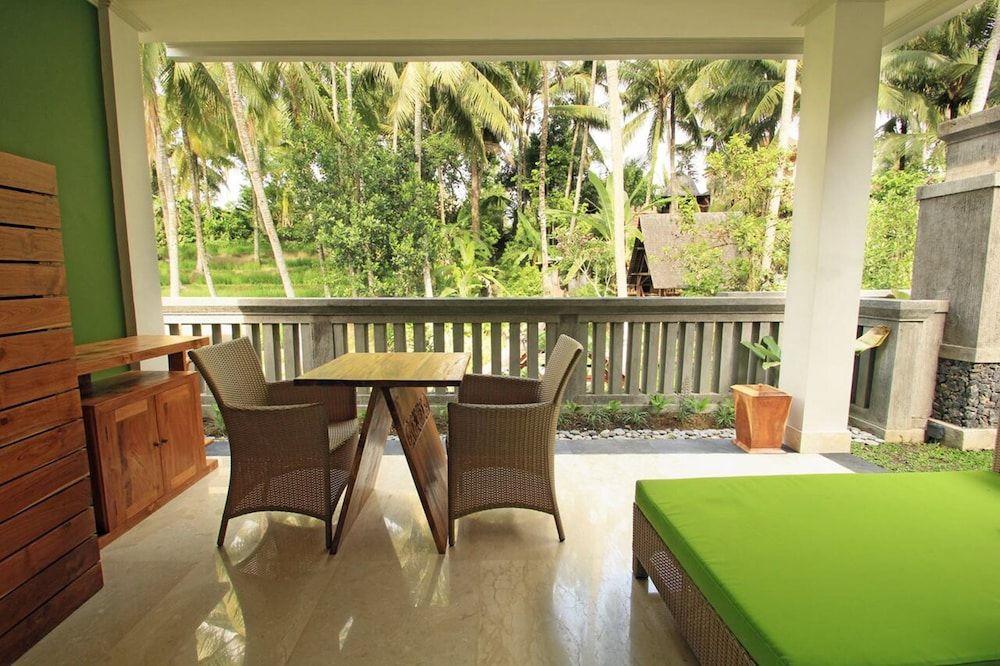 undefined KajaNe Mua 9