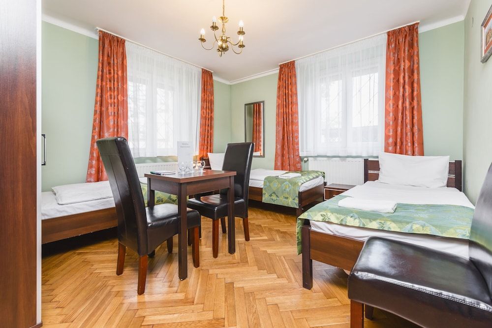 Basic Triple Room