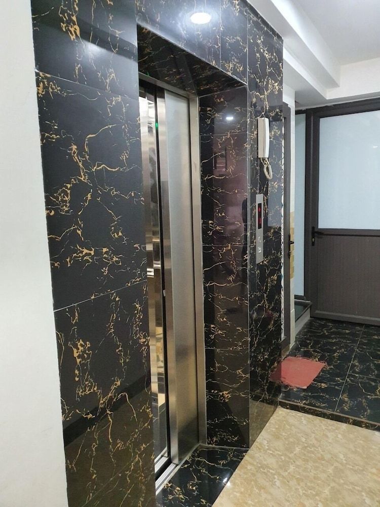 Elevator