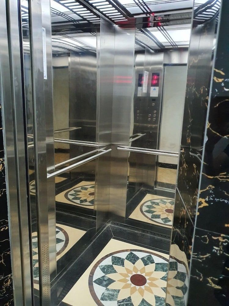 Elevator