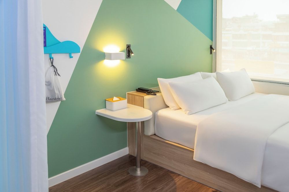 undefined Tru by Hilton Ha Long Hon Gai Centre 8