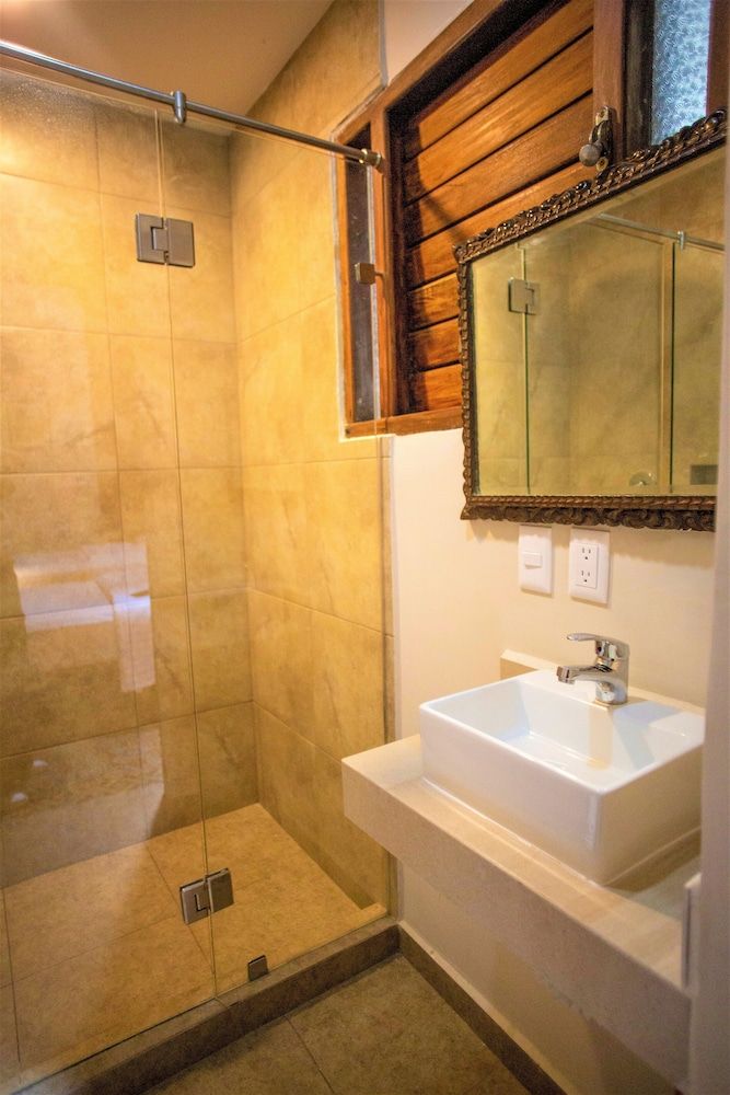 Hotel Real Toledo by Kavia Standard Double Room, 2 Double Beds 6