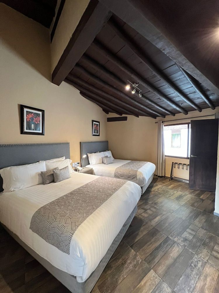 Loto Azul Resort and Spa Suite 4