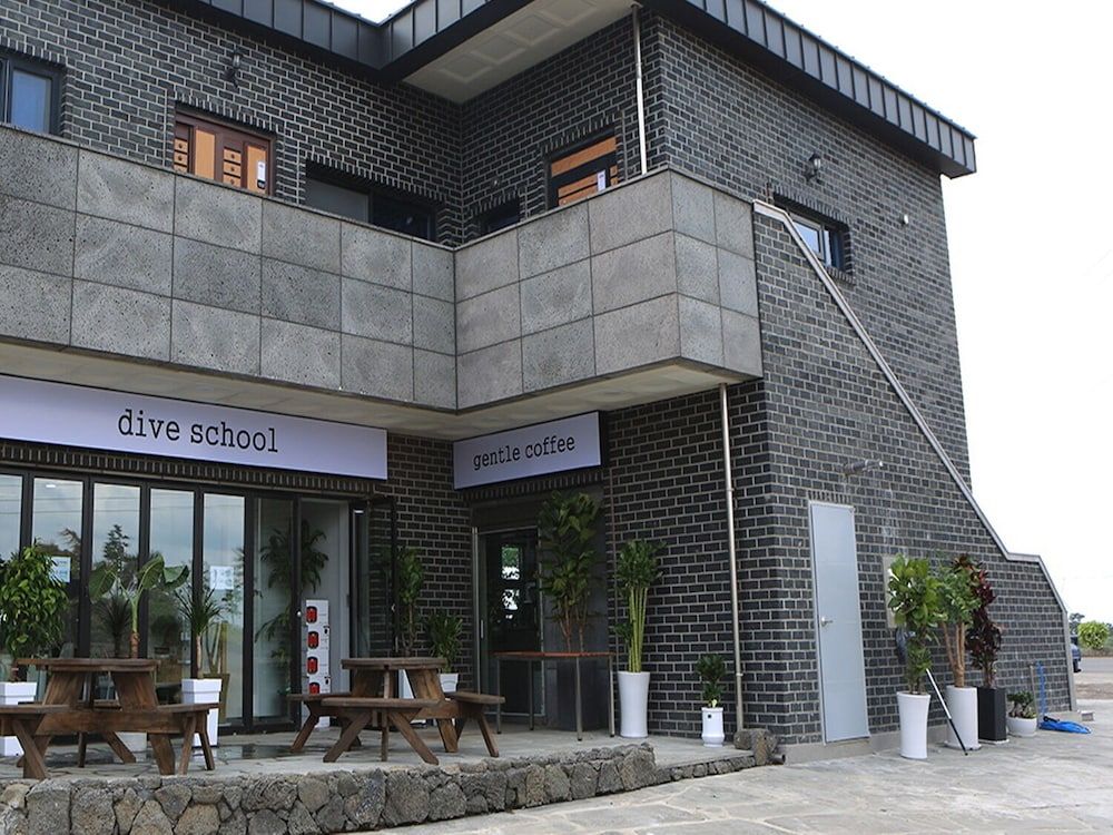 undefined Gentle Resort 3