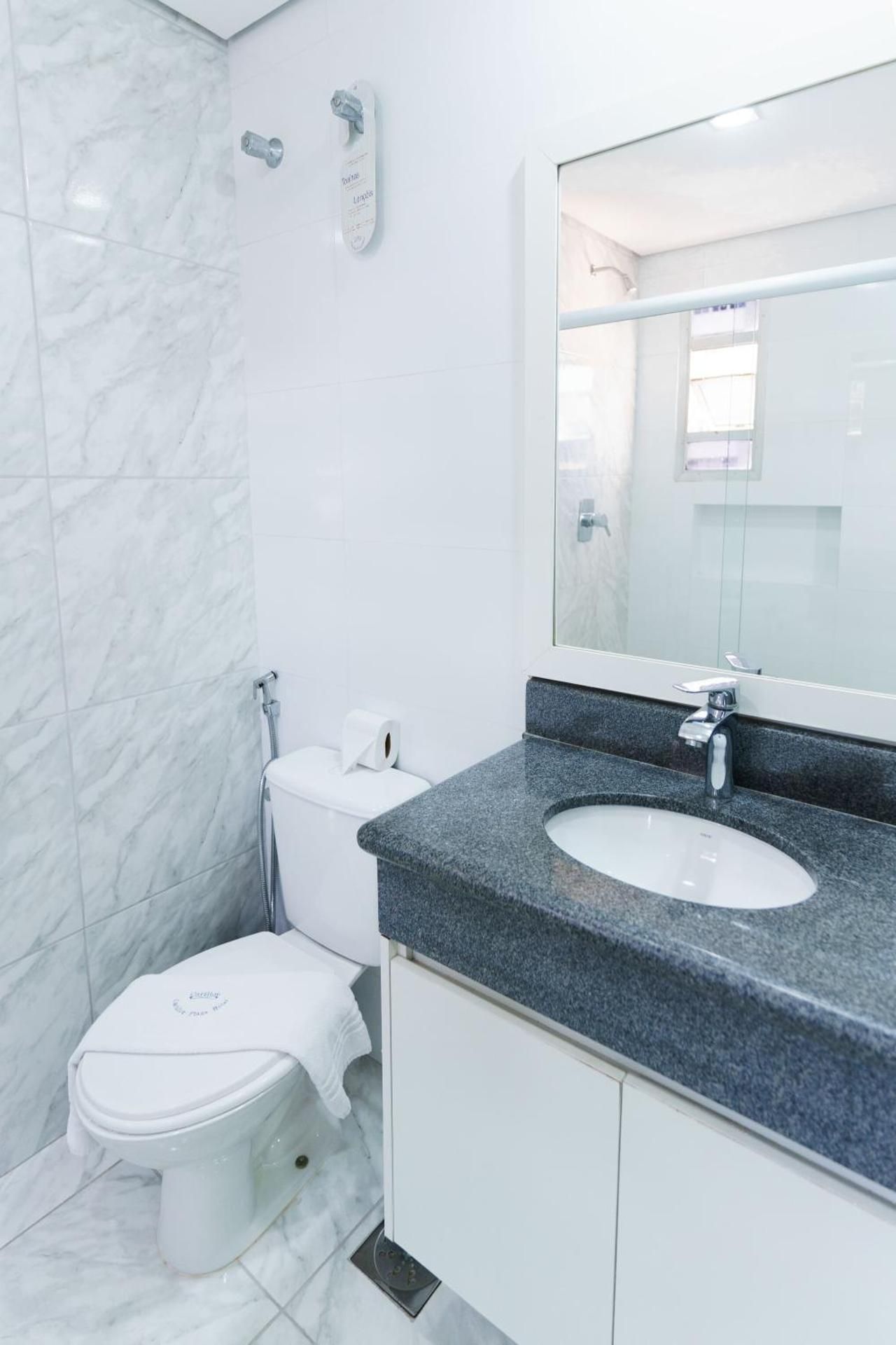 undefined Carillon Plaza Hotel 10