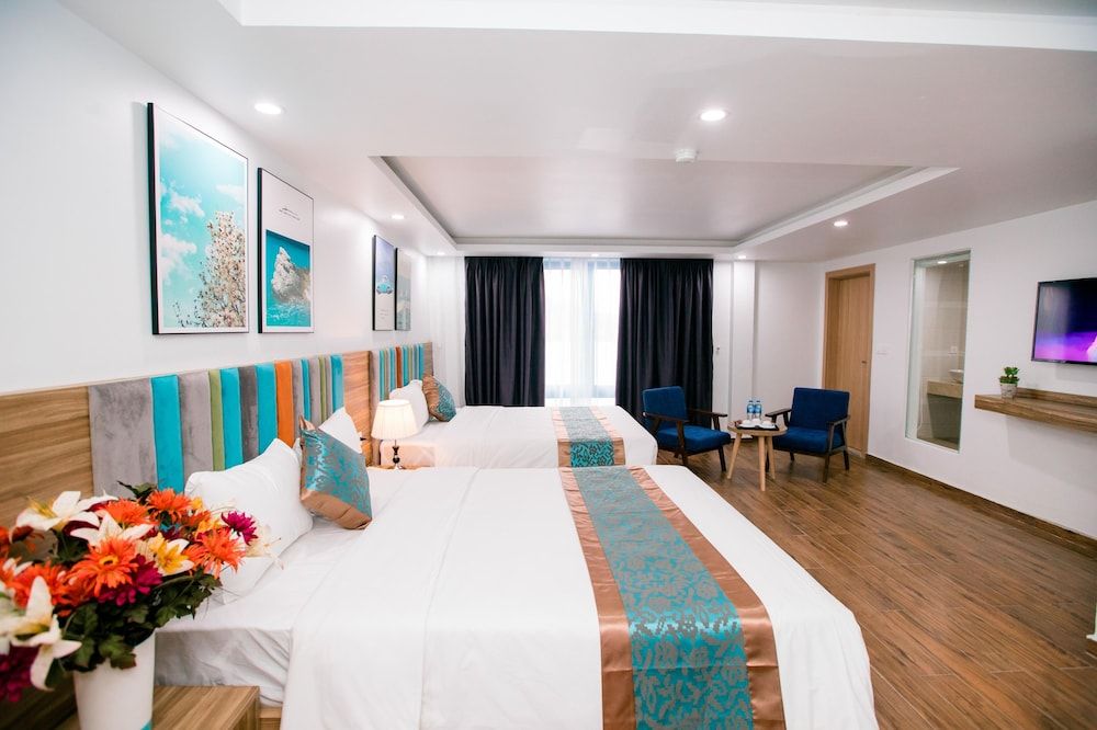 undefined Hallo Hotel 6