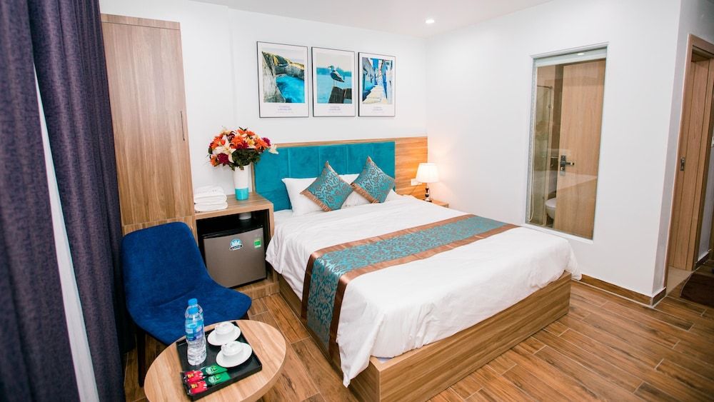 undefined Hallo Hotel 4