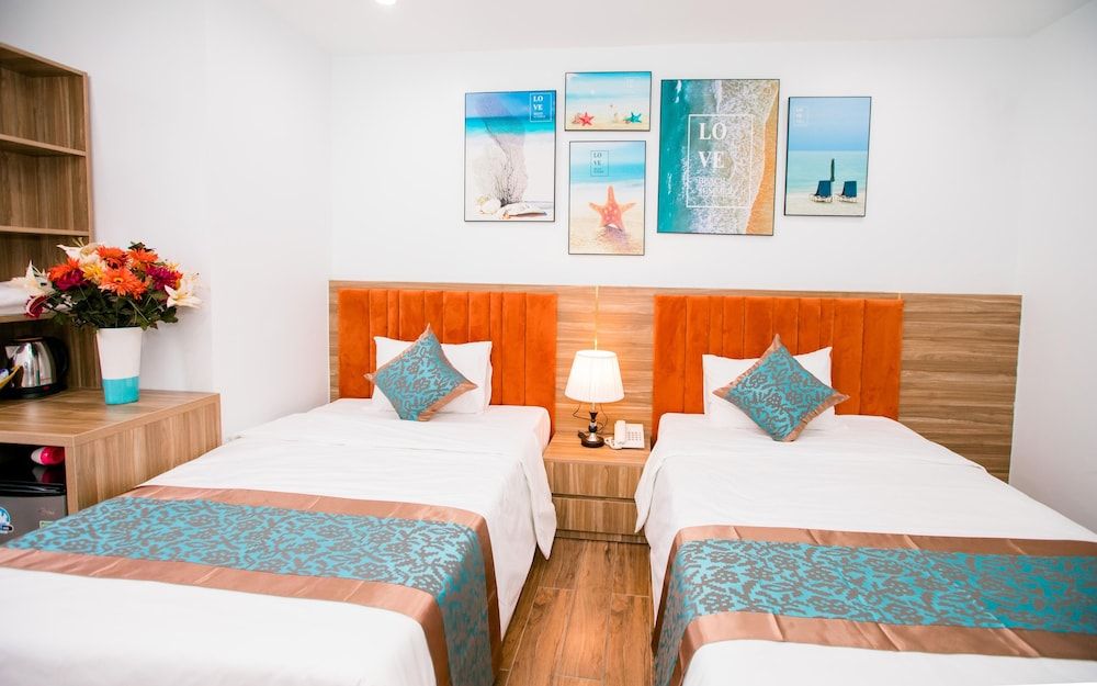 undefined Hallo Hotel 9