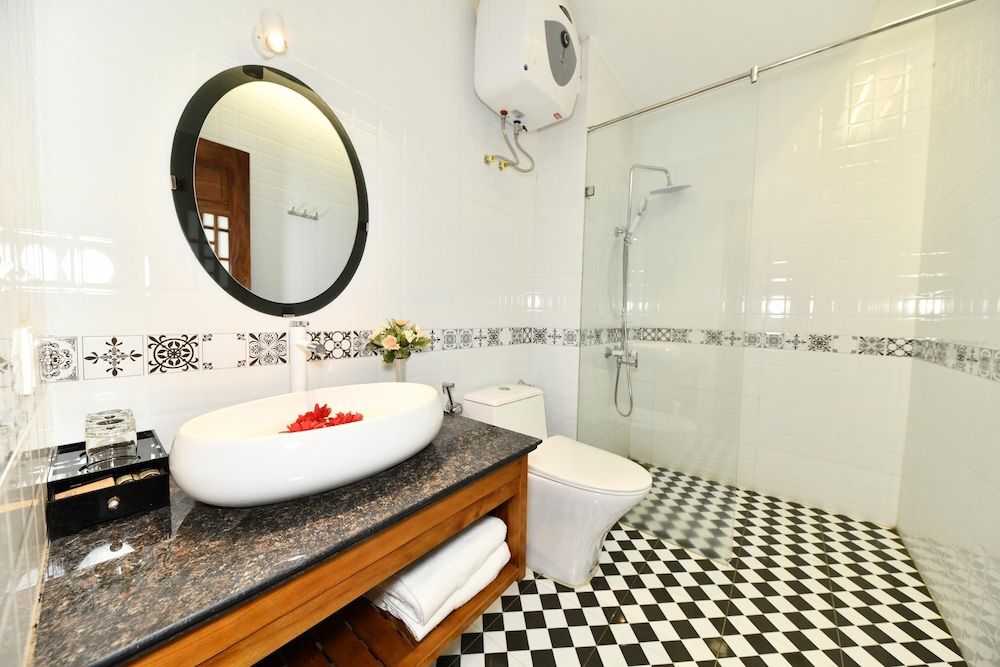 Sapa Symphony Hotel Deluxe Triple Room 5