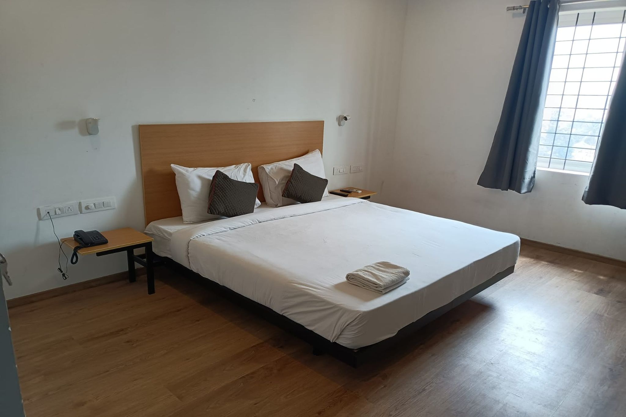 DBR SUITES Sarjapur Road Deluxe Double Room