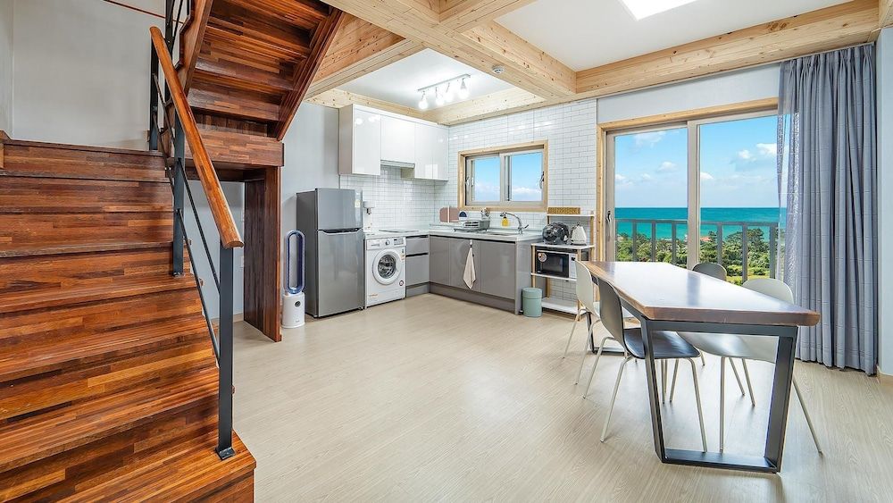 undefined Jeju Hoyeongfarm Stay 2