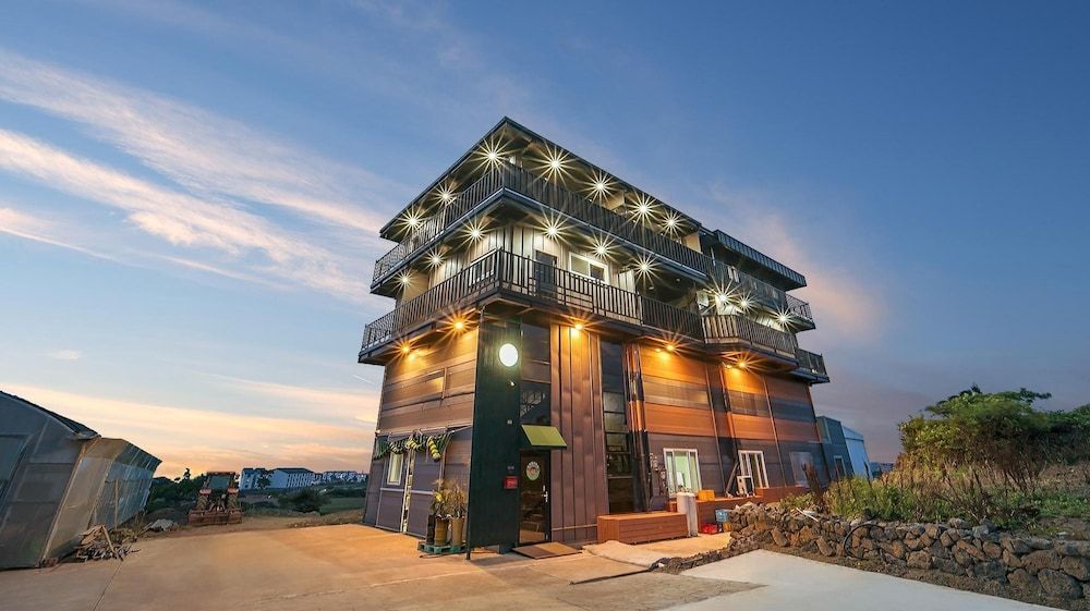 undefined Jeju Hoyeongfarm Stay 4