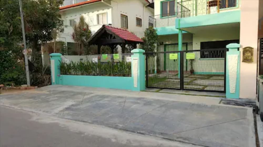 undefined Jonker Hijau-Hijau Malacca 10