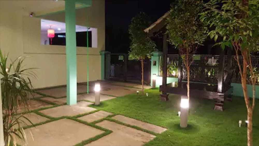 undefined Jonker Hijau-Hijau Malacca 9