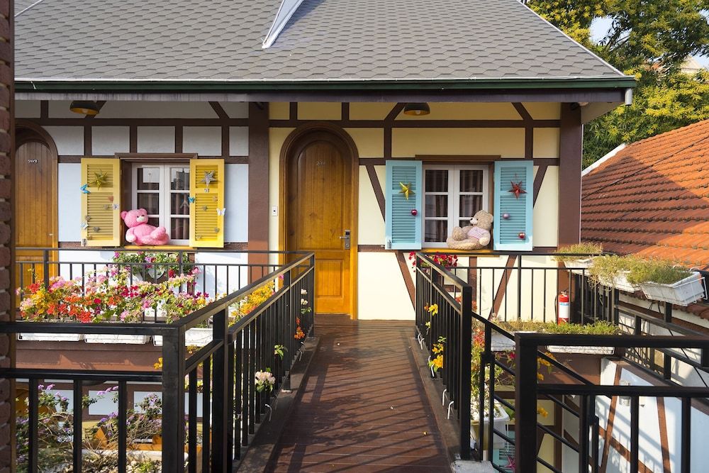 undefined Little Colmar - Homestay & Pottery Studio 7