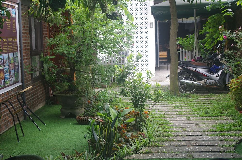 Center Tam Coc Homestay Traditional Double Room, 1 King Bed, Garden View (Triple) 6