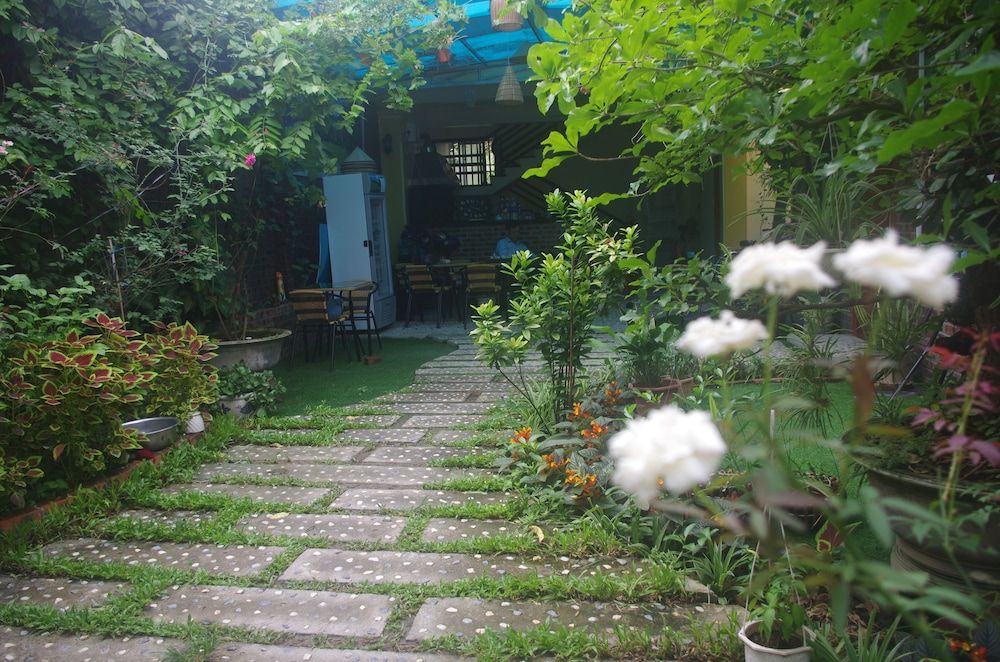 Center Tam Coc Homestay Traditional Double Room, 1 King Bed, Garden View (Triple) 5