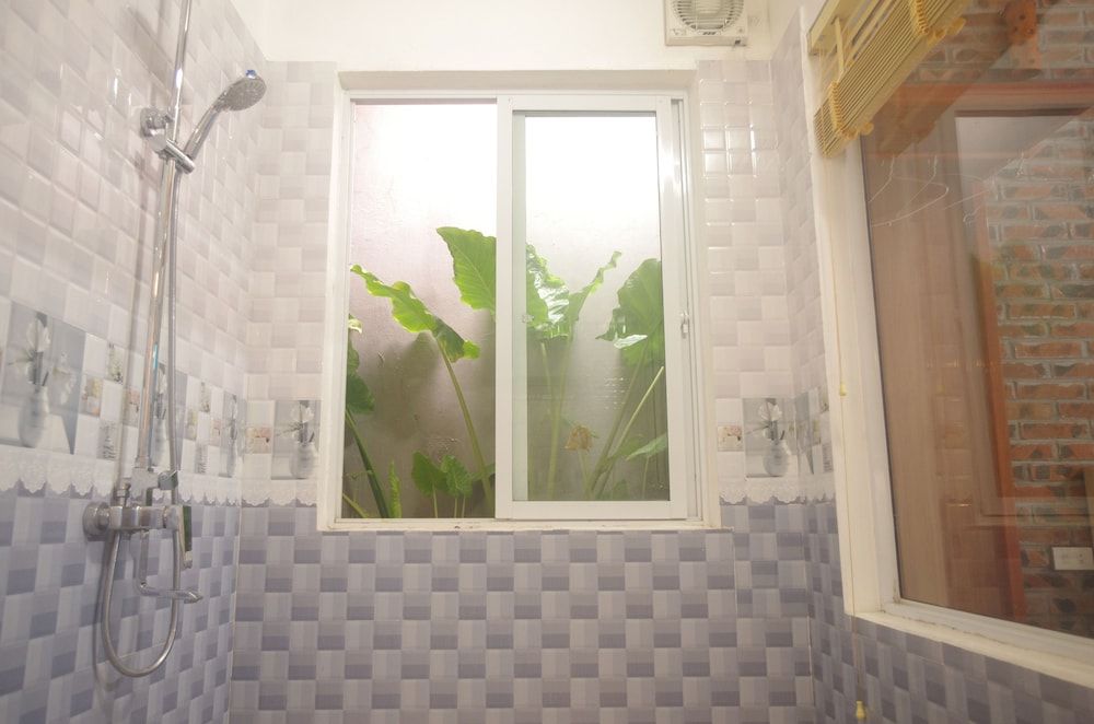 Center Tam Coc Homestay Traditional Double Room, 1 King Bed, Garden View (Triple) 4