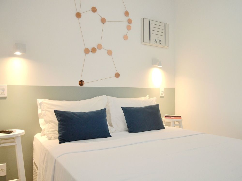 Standard Suite, 1 Queen Bed (6)