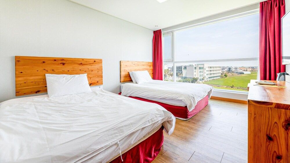 Jeju Dodubong Basic Room, 1 Bedroom (twin room non view-205) 6