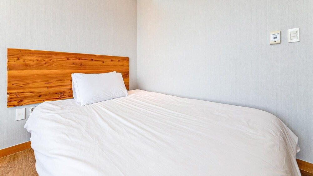 undefined Jeju Dodubong 8