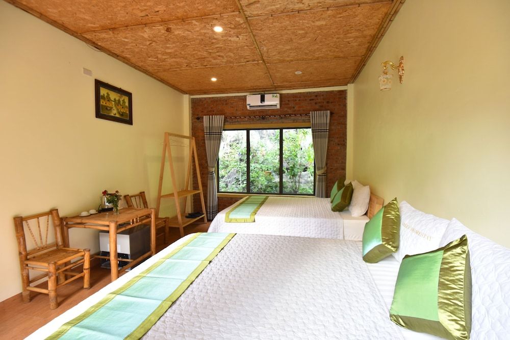 Tamcoc Valley Homestay Family Bungalow 8